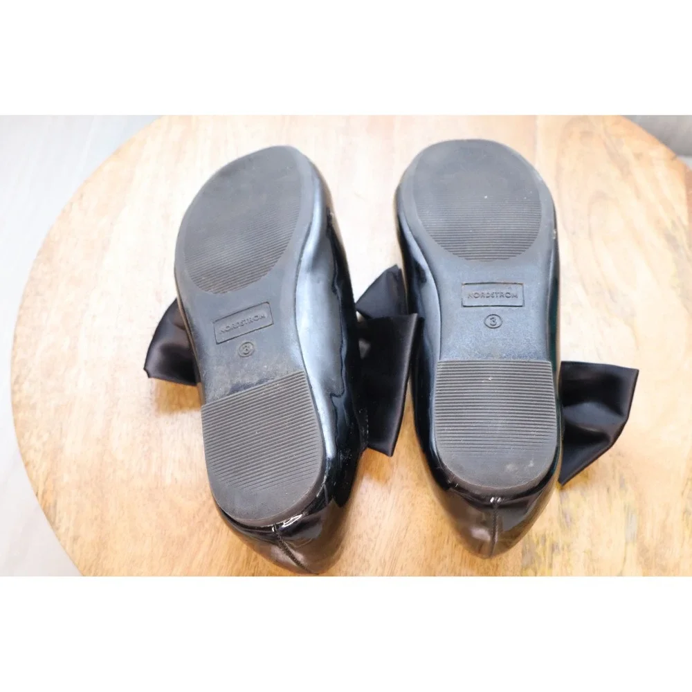Nordstrom Kids Posey Bow Black Patent Mary Jane Flats  Size 3 Big Kid